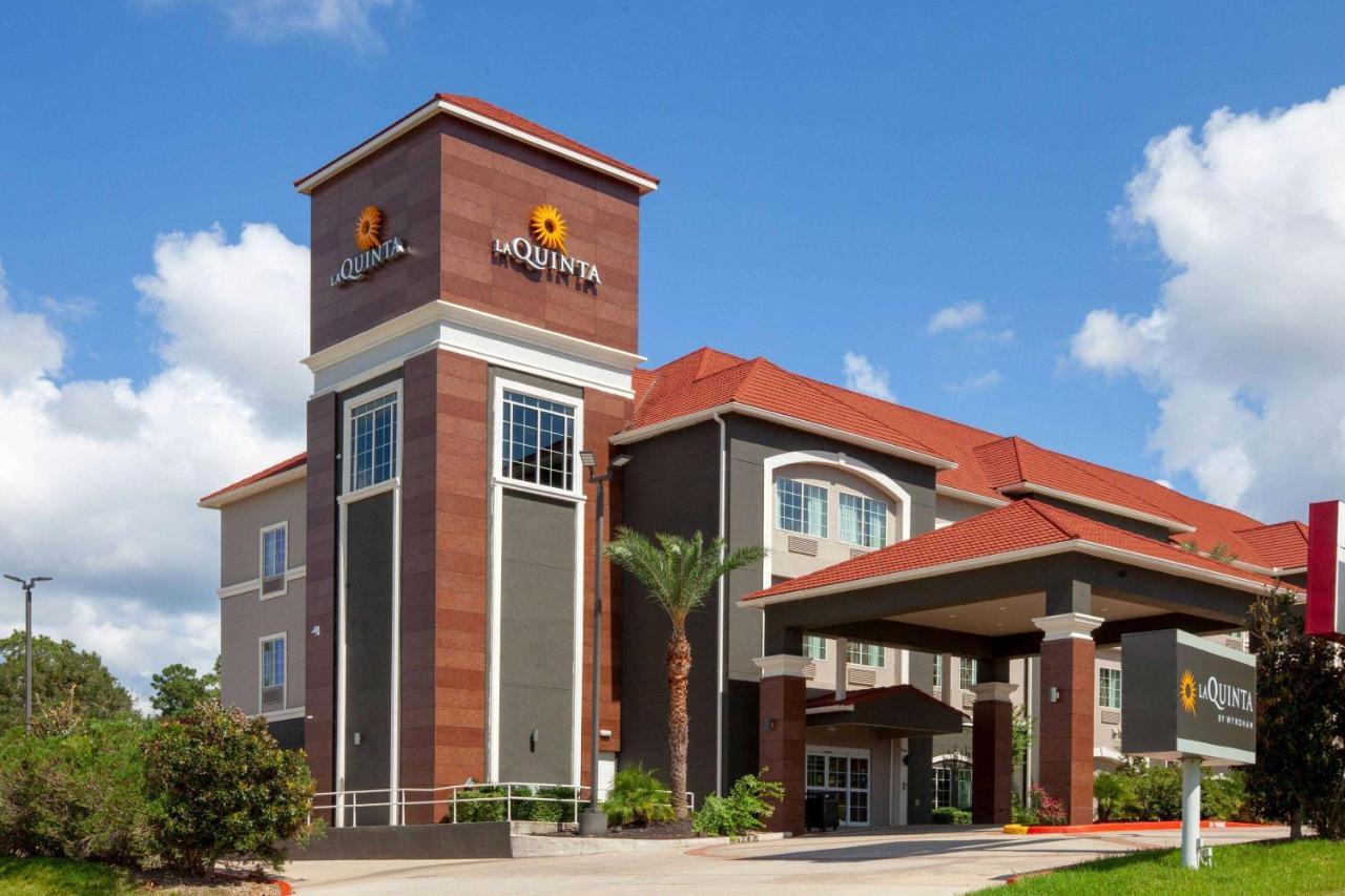 Comfort Inn & Suites Cleveland Exterior photo